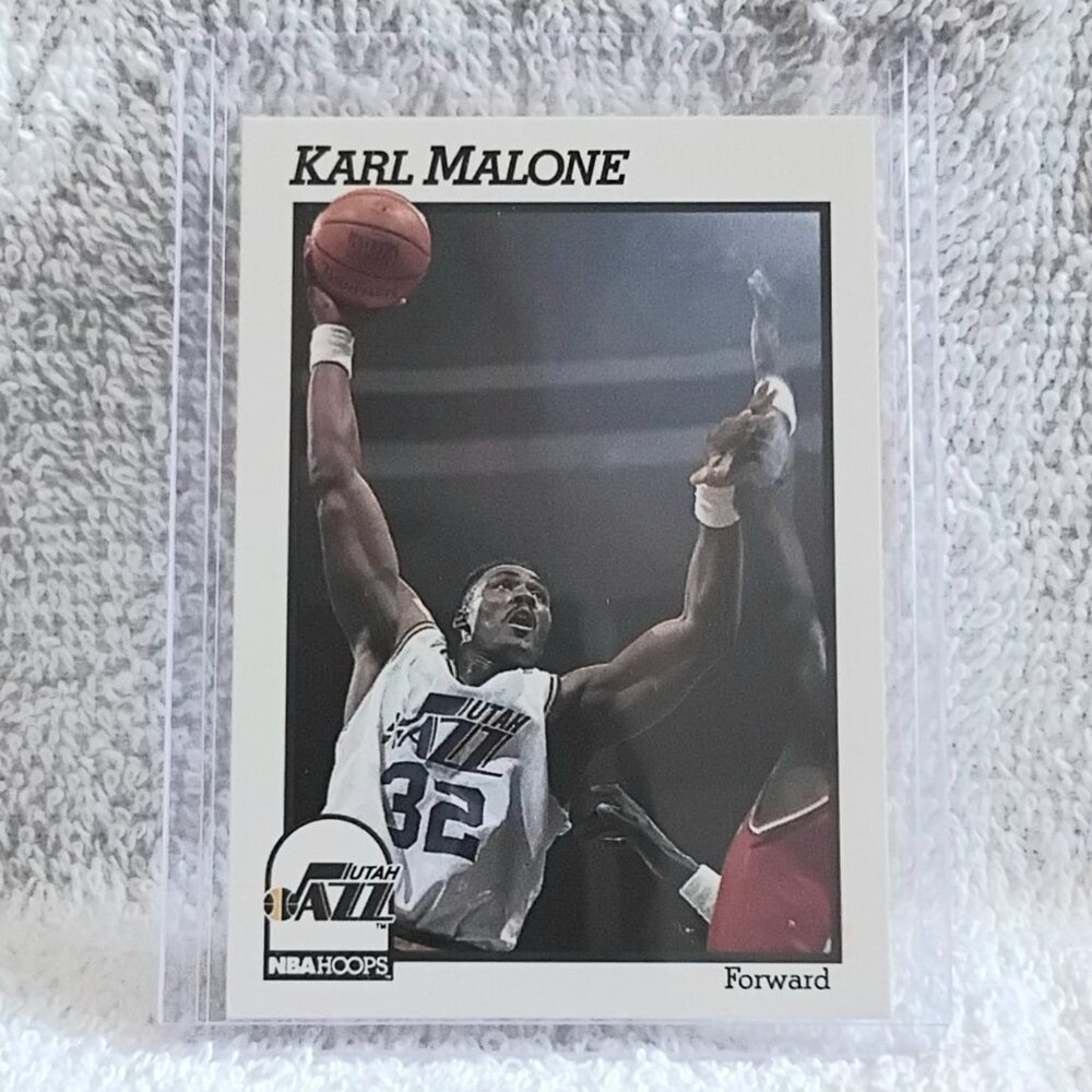 5/$20 Mint 1991 NBA Hoops Karl Malone NBA Player Card 211!!